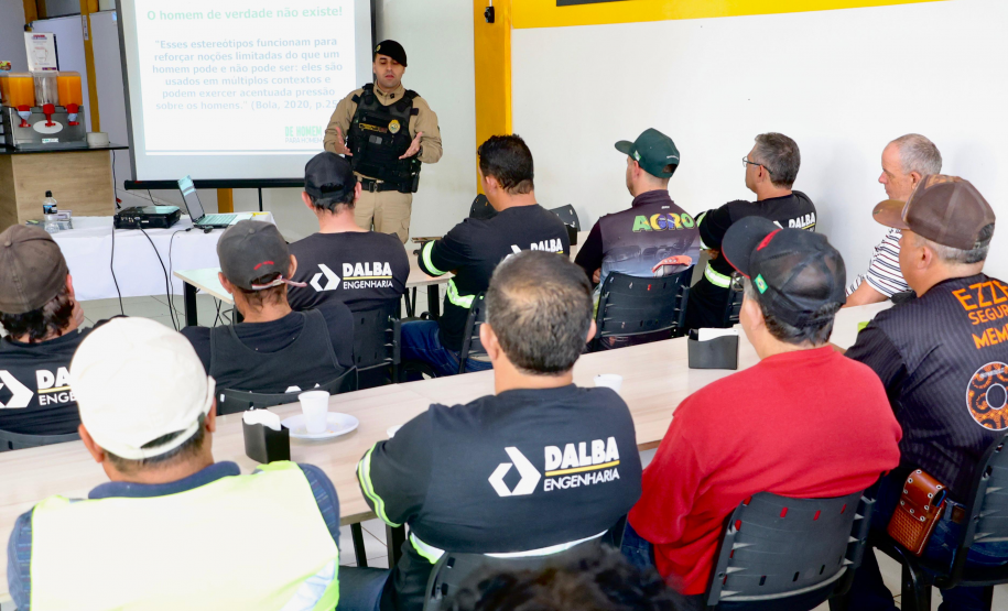 Palestra em Guarapuava incentiva homens a refletirem sobre o combate à violência contra a mulher