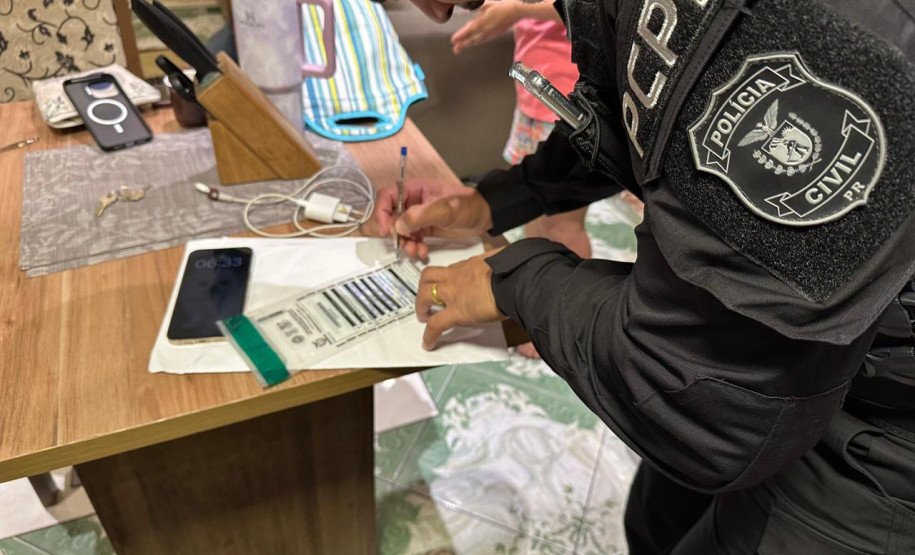 PCPR prende 28 suspeitos e desarticula organização que faturou R$ 9 milhões com o “golpe do presente”